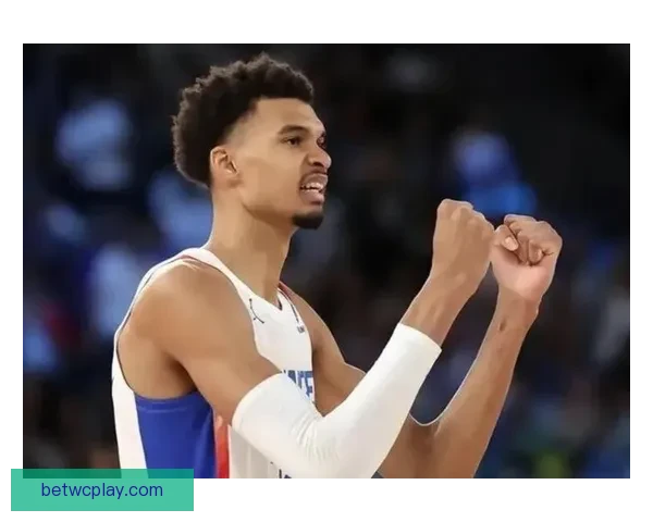 文班亚马不惧季后赛经验不足科尔称他天生适应体系打法 文班亚马不惧季后赛经验不足科尔称他天生适应体系打法